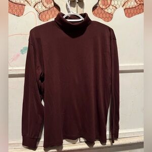 Dark brown light turtleneck